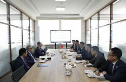 Çin Xalq Respublikasının Qlobal Enerji üzrə Qarşılıqlı Əlaqələrin İnkişafı və Əməkdaşlıq Təşkilatının nümayəndələri BDU-da