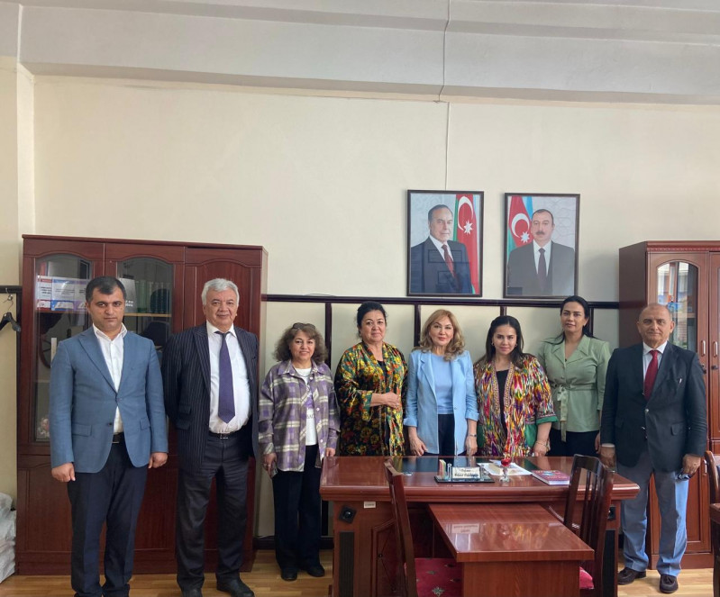 Özbəkistan alimləri Filologiya fakültəsinin qonağı olublar