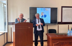 BDU-da tanınmış şair Qəşəm Nəcəfzadə ilə görüş