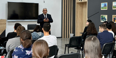 BDU tələbələri narkomaniyanın fəsadları barədə maarifləndirilir