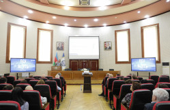 “Springer Nature” nəşriyyatının vitse-prezidenti BDU-nun professor-müəllim heyəti və gənc tədqiqatçıları ilə görüşüb