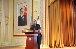 BDU-da Azərbaycan milli mətbuatının 150 illik yubileyinə həsr olunmuş Beynəlxalq konfransın əsas sessiyasının açılışı