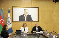 BDU-da “Ənənəvi dəyərlərin və ailə institutunun qorunması təhsil prosesində vacib amil kimi” mövzusunda konfrans