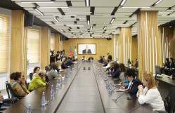 BDU-da “Ənənəvi dəyərlərin və ailə institutunun qorunması təhsil prosesində vacib amil kimi” mövzusunda konfrans