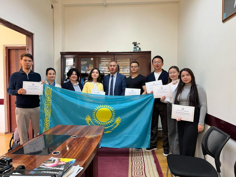 Qazaxıstanın Almatı Dövlət Universitetinin magistrantları BDU-da elmi təcrübə keçiblər