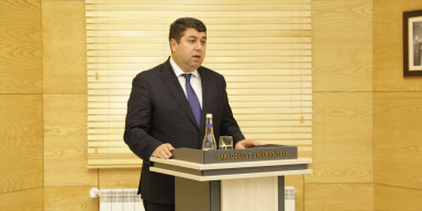 YAP Yasamal rayon təşkilatının sədri Bəxtiyar Nəbiyev BDU-da mühazirə deyib