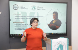 Türkiyənin Üsküdar Universitetinin Sosial Elmlər İnstitutunun direktoru BDU-da ustad dərsi keçib