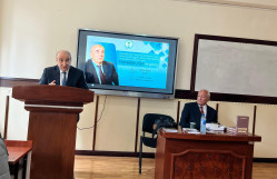 BDU-nun Filologiya fakültəsində tanınmış şair Fəxrəddin Ziya ilə görüş