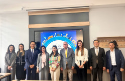 Koreyalı diplomat BDU tələbələrinə mühazirə deyib