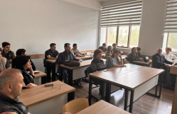 Özbəkistanlı alim BDU tələbələrinə ustad dərsi keçib