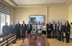 Türkiyənin Kocaeli Universitetinin professoru BDU-da elmi seminar keçib