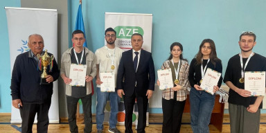 BDU komandası şahmat turnirinin qalibi olub