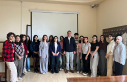 Ümumdünya Təbİətİ Mühafizə Fondunun Azərbaycandakı nümayəndəlİyİ BDU-da maarifləndİrİcİ görüş keçİrİb