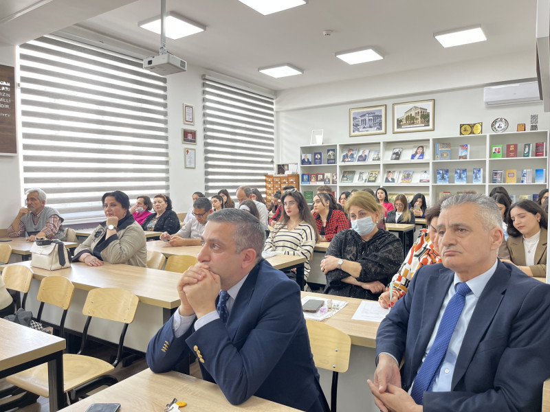 BDU-da oxucu məmnunluğu probleminin sosial-fəlsəfi mahiyyəti araşdırılıb