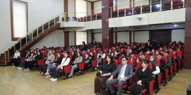 Təhsilin İnkişafı Fondu BDU-da “TələbəPlus” kartı ilə bağlı infosessiya keçirib