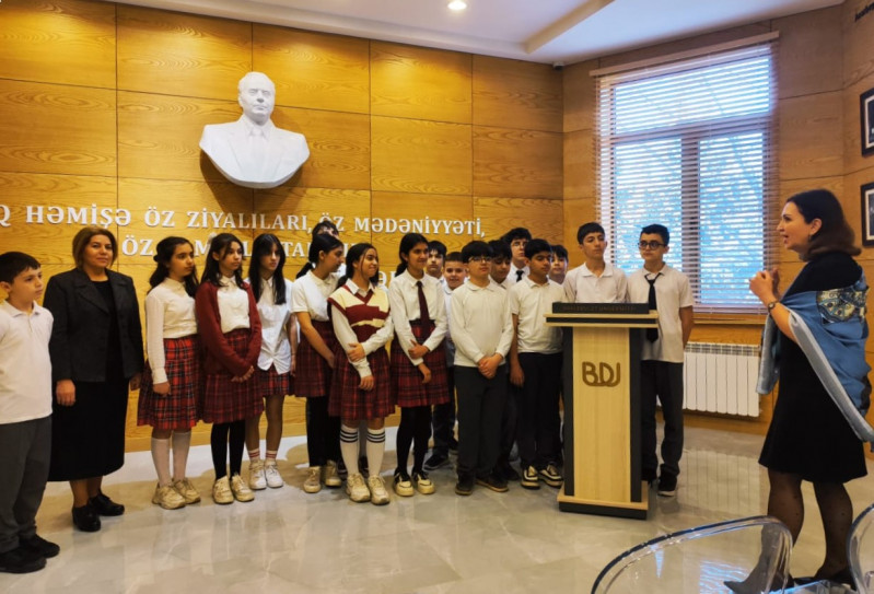 “Gənc istedadlar” liseyinin şagirdləri BDU-nu ziyarət ediblər