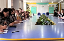 BDU və NDU Elmi kitabxanaları arasında onlayn görüş