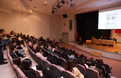 İzmirdə BDU-nun həmtəşkilatçılığı ilə azərbaycanlılara qarşı törədilmiş soyqırımlara həsr olunmuş konfrans keçirilib