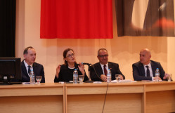 İzmirdə BDU-nun həmtəşkilatçılığı ilə azərbaycanlılara qarşı törədilmiş soyqırımlara həsr olunmuş konfrans keçirilib