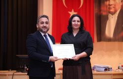 İzmirdə BDU-nun həmtəşkilatçılığı ilə azərbaycanlılara qarşı törədilmiş soyqırımlara həsr olunmuş konfrans keçirilib