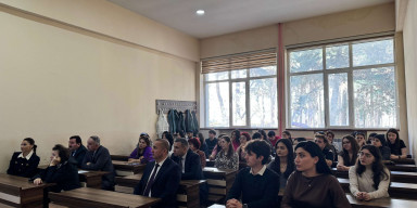 BDU-da elmi seminar: “Azərbaycanın quşları və onların mühafizəsi”