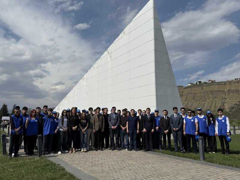 BDU kollektivi Quba Soyqırımı Memorial Kompleksini ziyarət edib