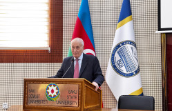 Akademik Akif Əlizadə BDU-da ustad dərsi keçib