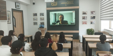 Karadeniz Texniki Universitetinin dosenti BDU-da elmi seminar keçirib