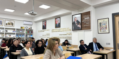 “Respublika Dövlət Elmi Tibb Kitabxanasının fəaliyyət istiqamətləri” - BDU-da elmi seminar