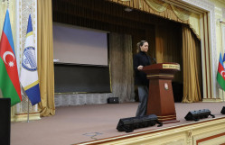 AYNA BDU-da mikromobilliyin əhəmiyyətinə dair seminar keçirib