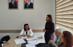 Doktorantın hesabatı dinlənilib