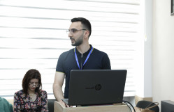 “Rəqəmsal dövrdə media və kommunikasiya fəaliyyəti” mövzusunda Beynəlxalq konfrans öz işinə başlayıb