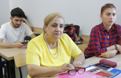 Əməkdar jurnalist Akif Aşırlı ustad dərsi keçib