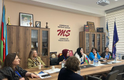 Konfrans bölmə iclasları ilə davam edib