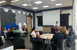 Konfrans bölmə iclasları ilə davam edib