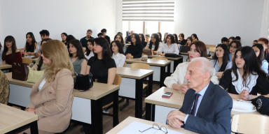 "I Rus inqilabı dövründə mətbuat" mövzusunda açıq dərs