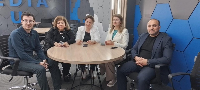 "Müasir texnologiyaların radio formatlara təsiri" mövzusunda elmi seminar