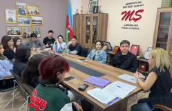 1news.az saytının baş redaktoru tələbələr ilə təcrübəsini bölüşüb