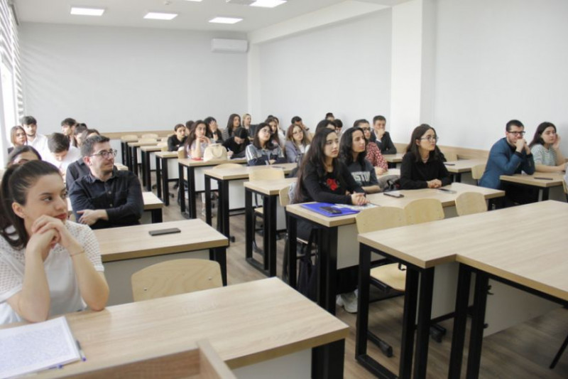 AZƏRTAC-ın redaktoru Jurnalistika fakültəsinin qonağı olub