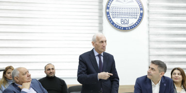 Jurnalistika fakültəsində professor Yalçın Əlizadənin 85 illik yubileyi qeyd olunub