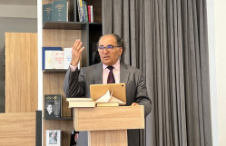 Türkiyənin Atatürk Universitetinin professoru Nimet Yıldırımla görüş