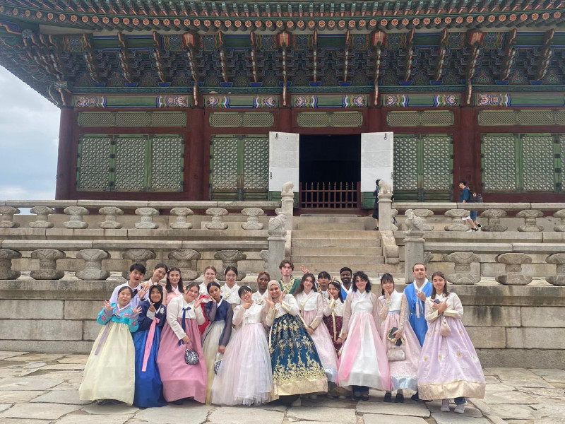 Tələbələrimiz Academy of Korean Studies sessiyalarında