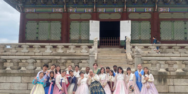 Tələbələrimiz Academy of Korean Studies sessiyalarında