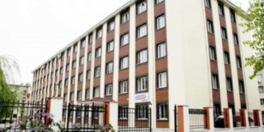 BDU nəzdində “Gənc istedadlar” liseyinin 64 məzunu ali məktəblərə qəbul olunub