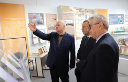 BDU nümayəndə heyəti Daşkənd Dövlət Şərqşünaslıq Universitetində