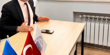 Türkiyə Milli Kitabxanasının baş direktoru BDU-da ustad dərsi keçib