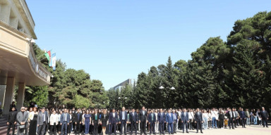 BDU-da bir dəqiqəlik sükut…