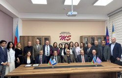 BDU-da professor Akif Rüstəmovun 85 illik yubileyinə həsr olunmuş dəyirmi masa keçirilib