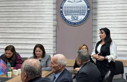 BDU-da professor Akif Rüstəmovun 85 illik yubileyinə həsr olunmuş dəyirmi masa keçirilib