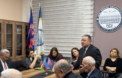 BDU-da professor Akif Rüstəmovun 85 illik yubileyinə həsr olunmuş dəyirmi masa keçirilib